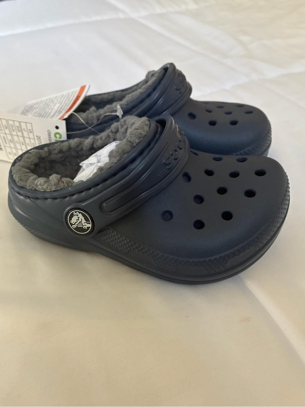 NWT, kids  size C 7